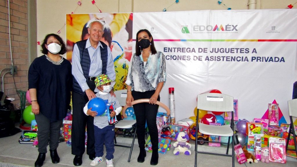 La JAPEM entrega juguetes a infantes en condiciones vulnerables