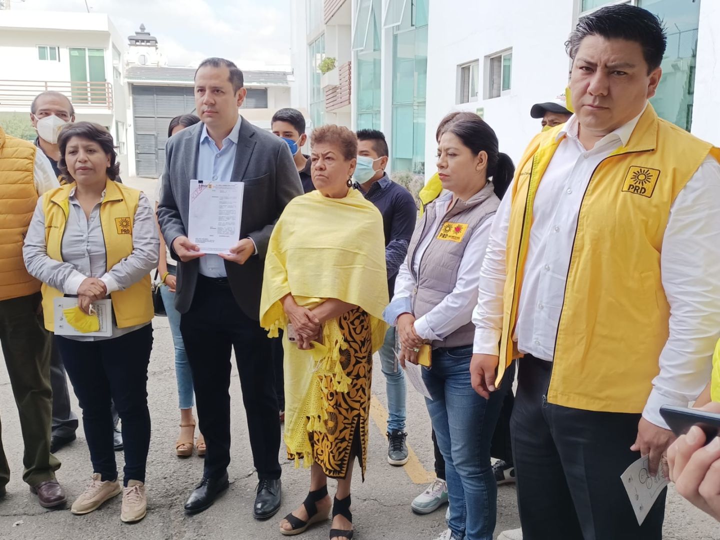 PRD presenta otra queja, ahora contra gobernadoras de Morena