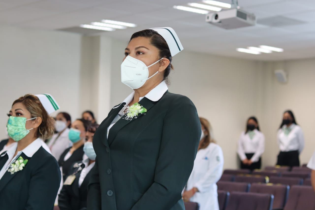 Reconoce IMSS Veracruz Sur a personal de Enfermería en su día