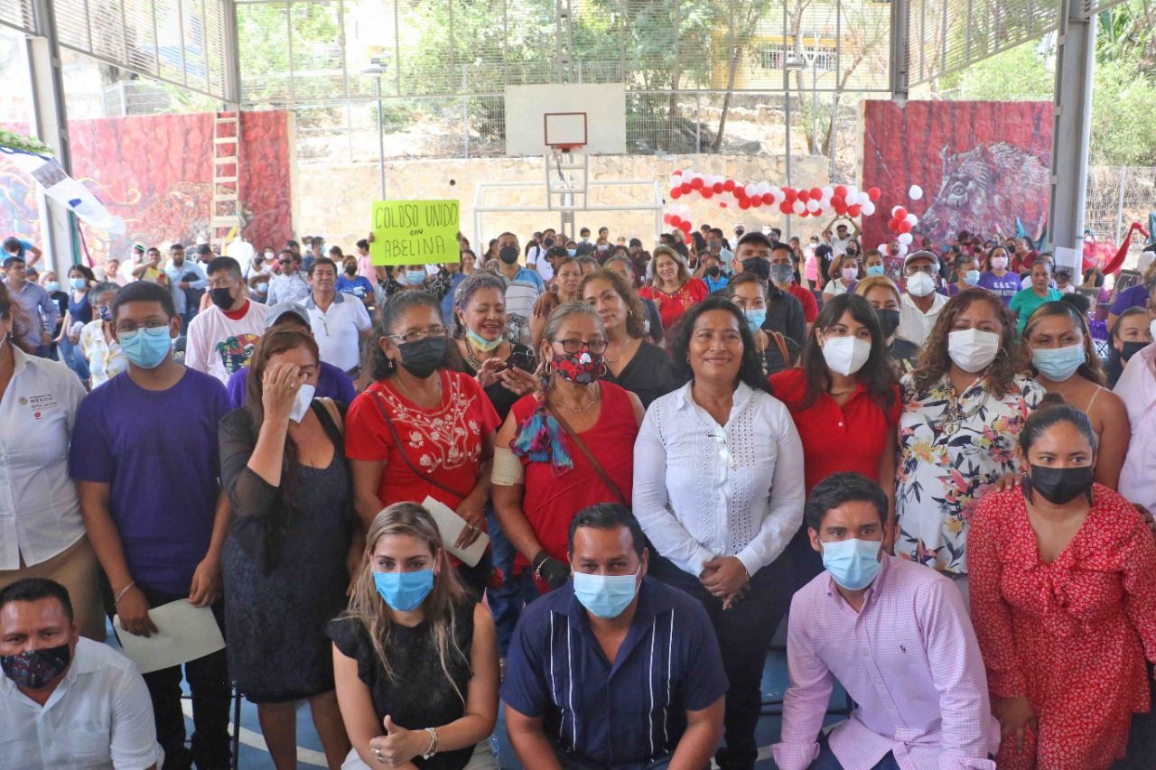 Clausura Abelina López talleres de los CDC y entrega certificados