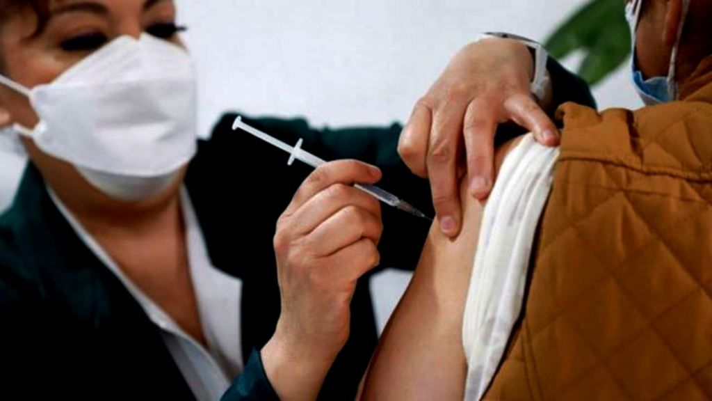 Anuncian vacunación contra COVD-19 para menores de 12 y 13 años e  81 municipios