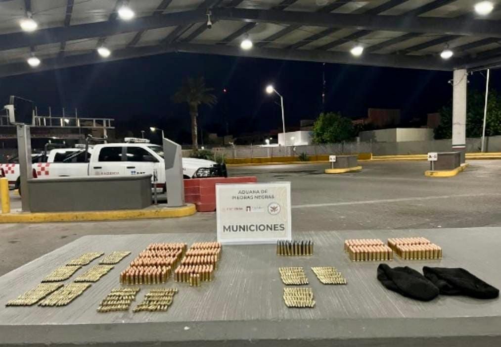 Aduanas México Decomisa más de Mil Cartuchos en Aduana de Piedras Negras, Coahuila
