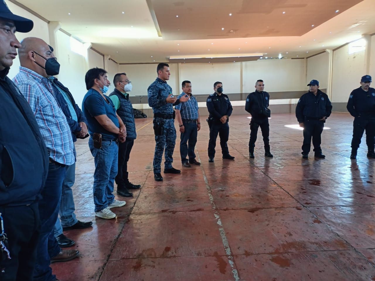 Presentan relevo en la Dirección de policía municipal de Acaxochitlán