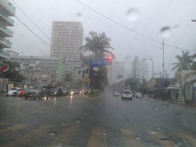 Se prevén lluvias en Acapulco por diversos sistemas que afectan al estado