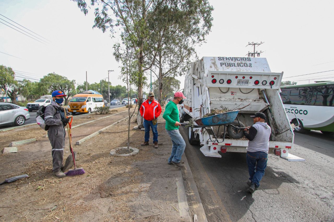 Rescatan Camellón Sobre la Carretera  Federal México-Texcoco con Jornada de Limpieza