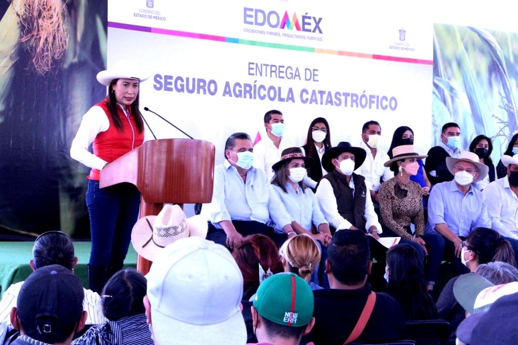 Reciben indemnizaciones del Seguro Agrícola Catastrófico y del Seguro de Vida campesinos y productores de Toluca
