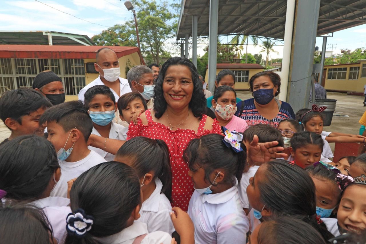 "Queremos un municipio de lectores"; Abelina López
