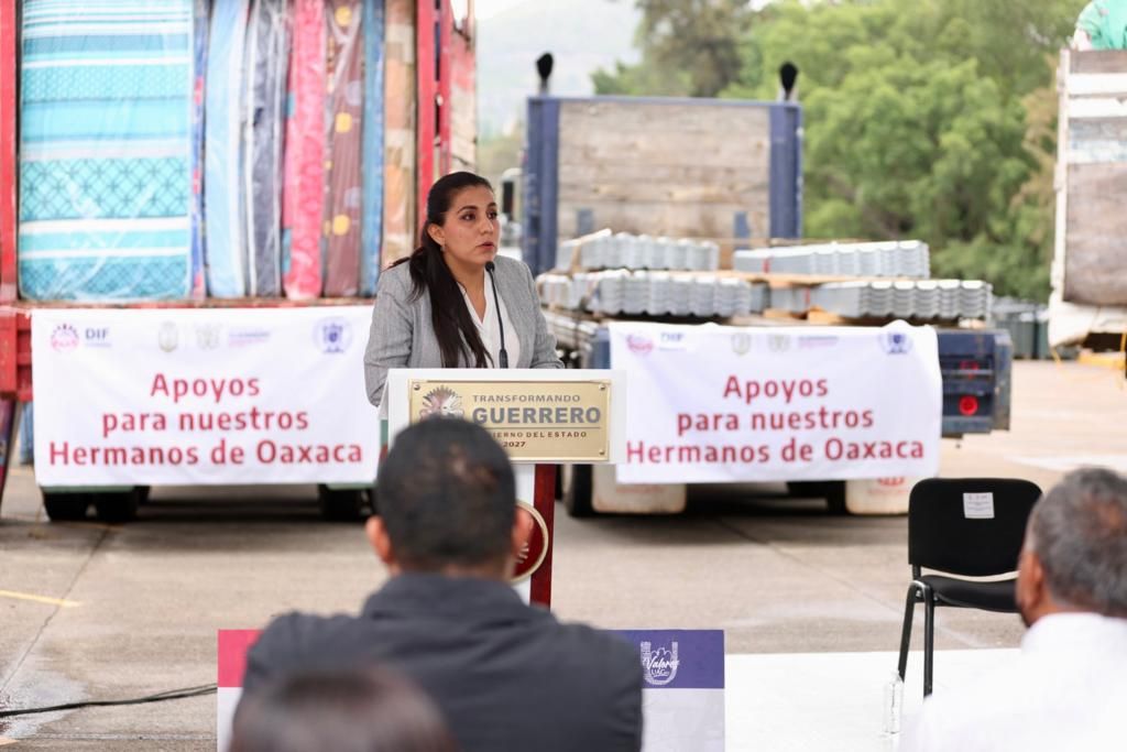 Envía Guerrero apoyos a hermanos de Oaxaca damnificados por huracán "Ágata"
