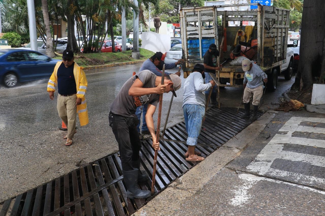 Más de 10 toneladas de arrastres de basura retira Conservación y Mantenimiento en Acapulco 