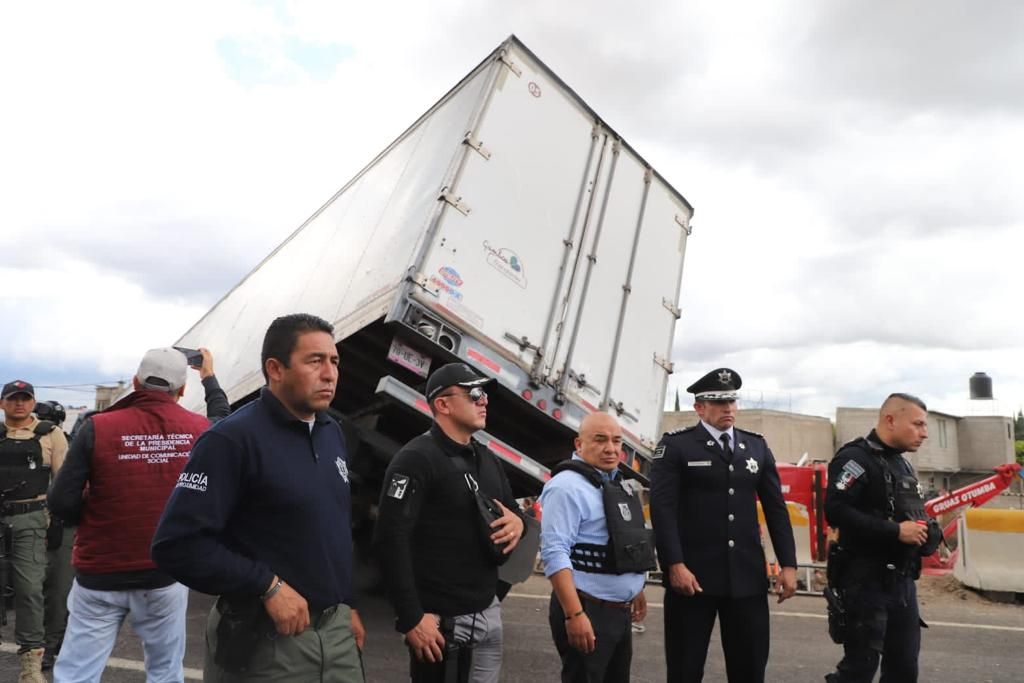 De película, persecución en la Mexico Pachuca; Guardia Civil recupera trailer robado