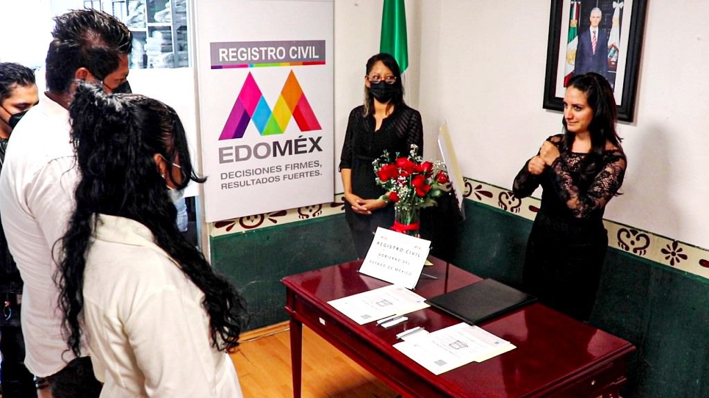 Celebran boda en lengua de señas mexicanas