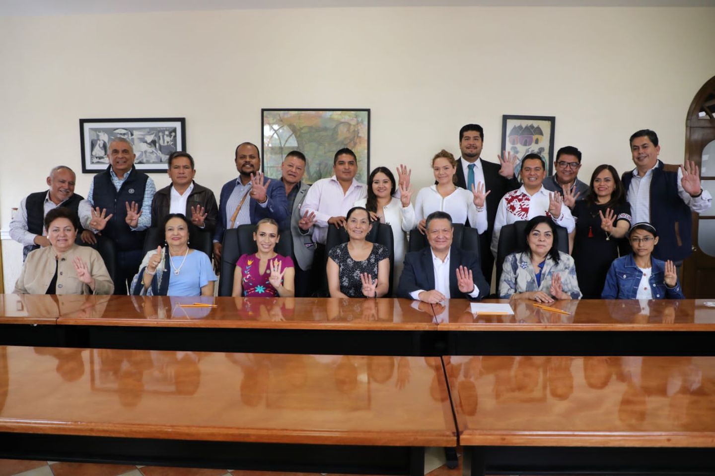 Julio Menchaca y diputados acuerdan trabajar en unidad por el bien de Hidalgo