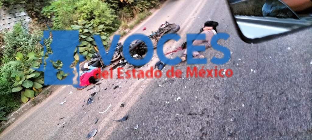Trajedia se accidentan dos motocicletas y dejo 2 muertos en Tlalmanalco Edomex. 