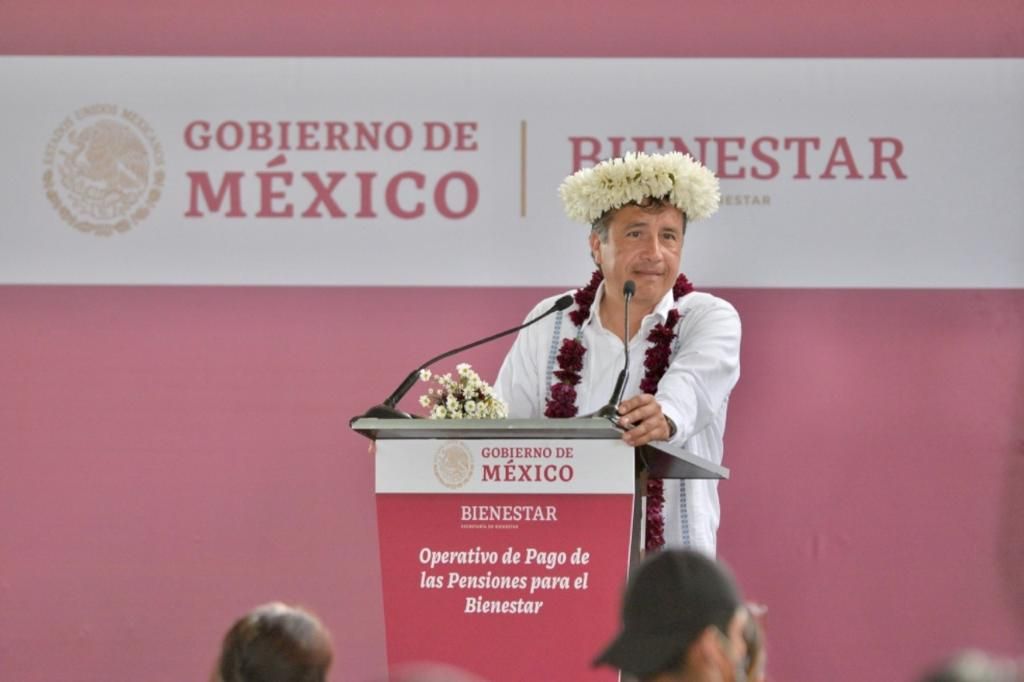 10 mil 741 pueblos de Veracruz reciben al menos un programa social del Presidente: Gobernador