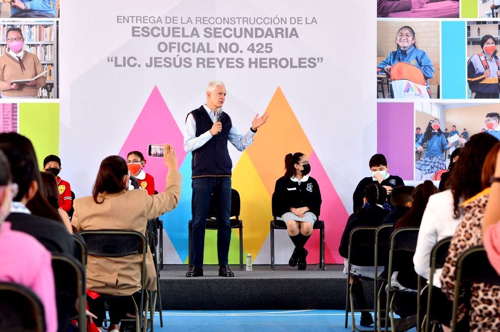 Alfredo del Mazo entrega la reconstrucción de escuelas Primaria y Secundaria en beneficio de estudiantes de Nezahualcoyotl 