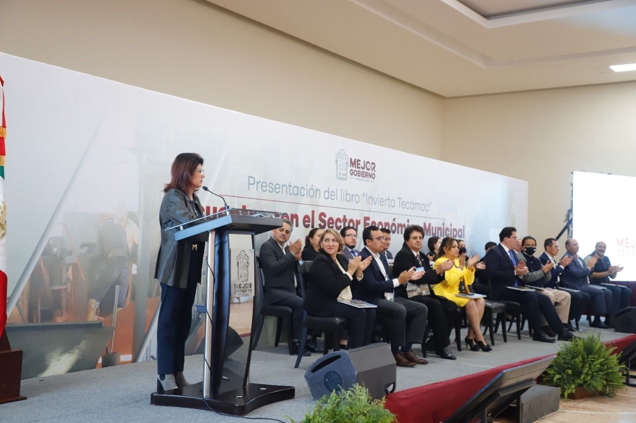 Mariela Gutiérrez Escalante
Se reúne con empresarios