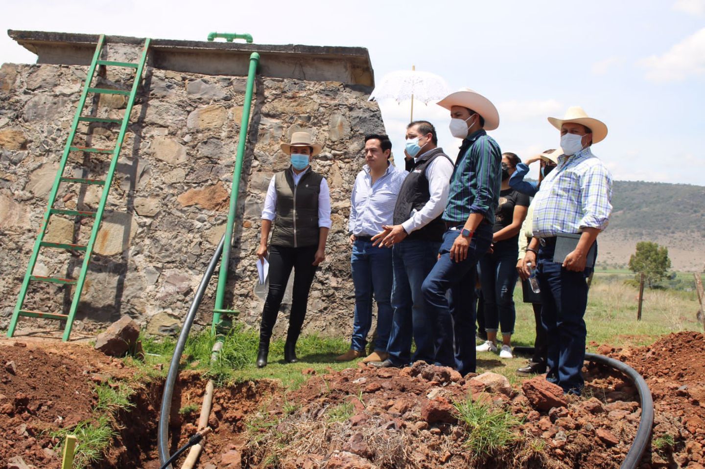 Entrega GEM red de distribución de agua potable en comunidad San Gabriel, Chapa de Mota 