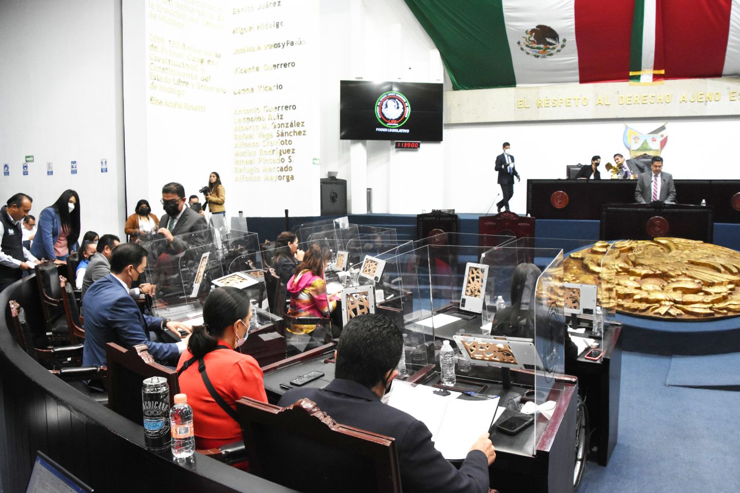 Diputados proponen reelección de ayuntamientos en Hidalgo 