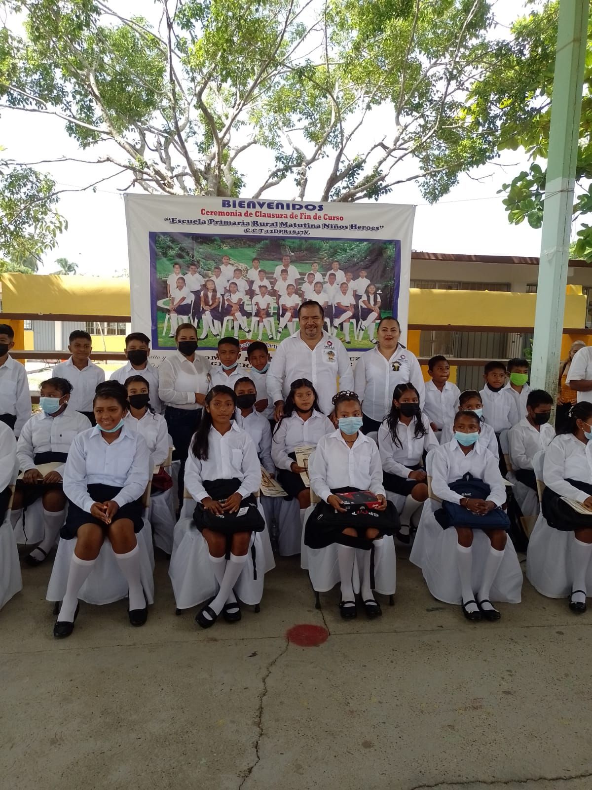 Apadrina Omar Hernández a la generación 2016 - 2022 de la Escuela Primaria Rural Matutina Niños Héroes 