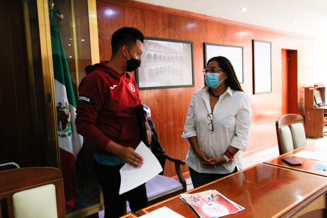 Dos jóvenes texcocanos se integran a la
Selección Nacional de Futbol de Amputados.