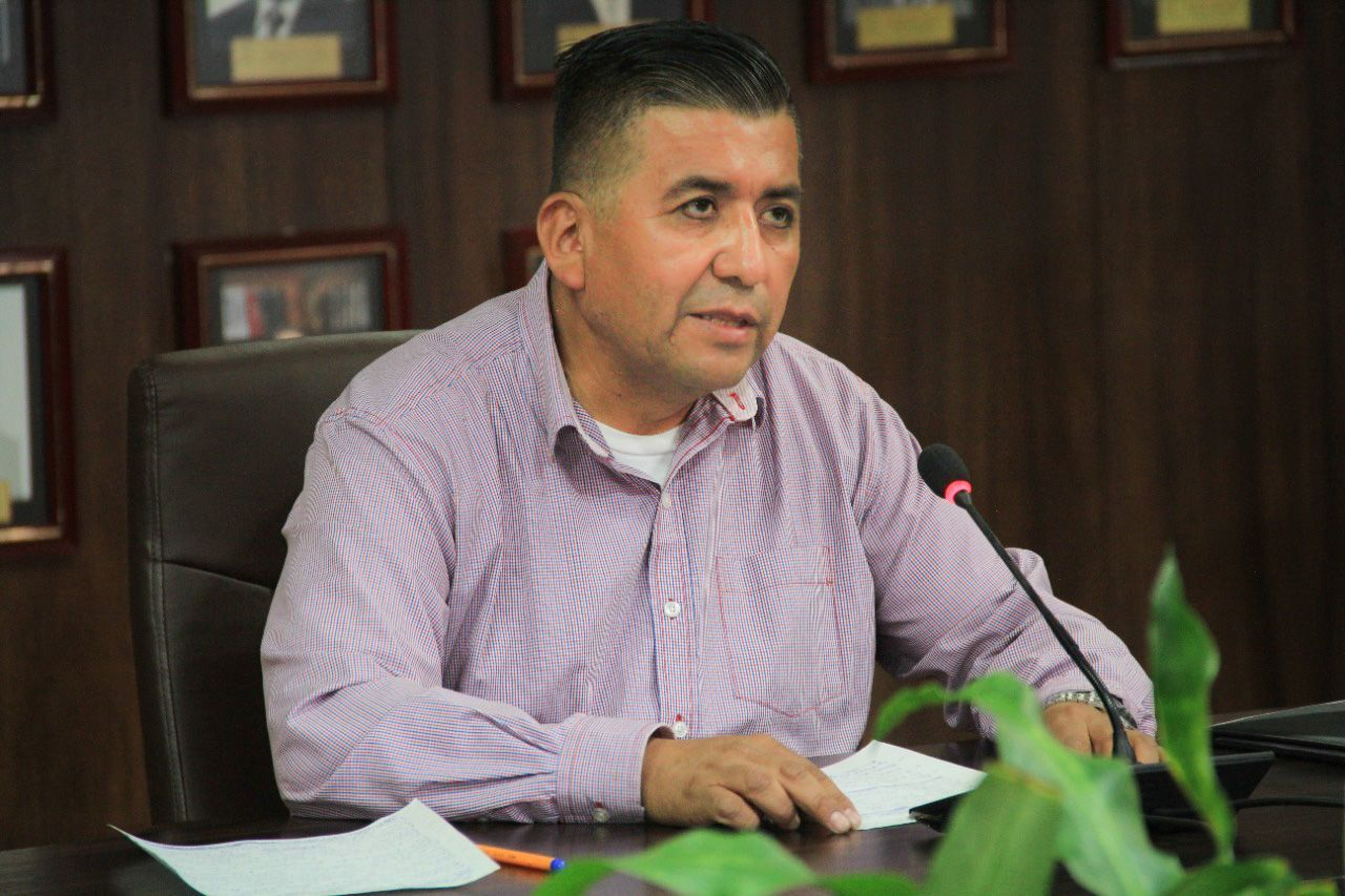 Antonio Méndez pide licencia para separarse de su cargo como director de IMCUFIDE en la Paz 