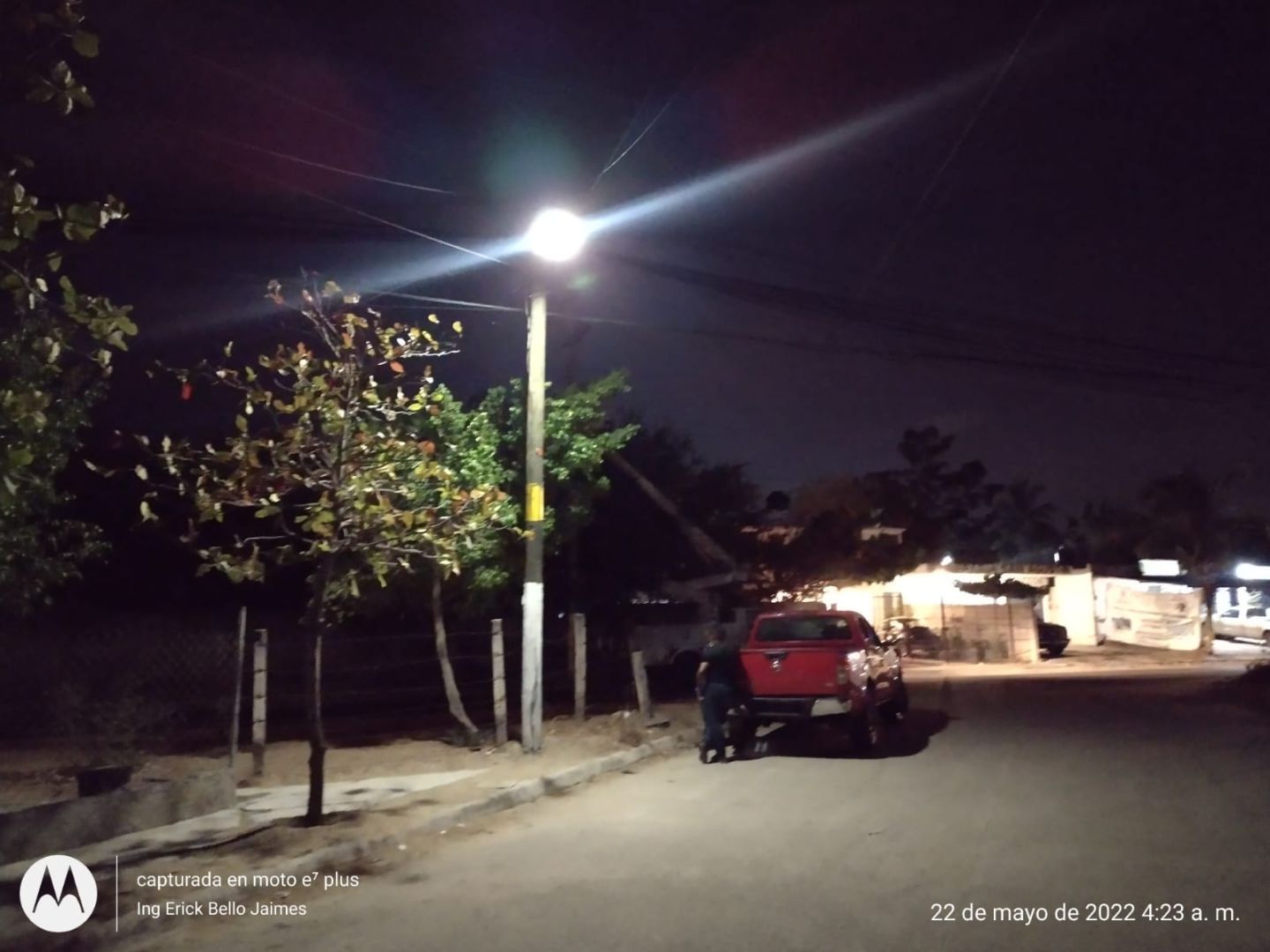 Rehabilita Alumbrado Público más de 100 luminarias en San Agustín
