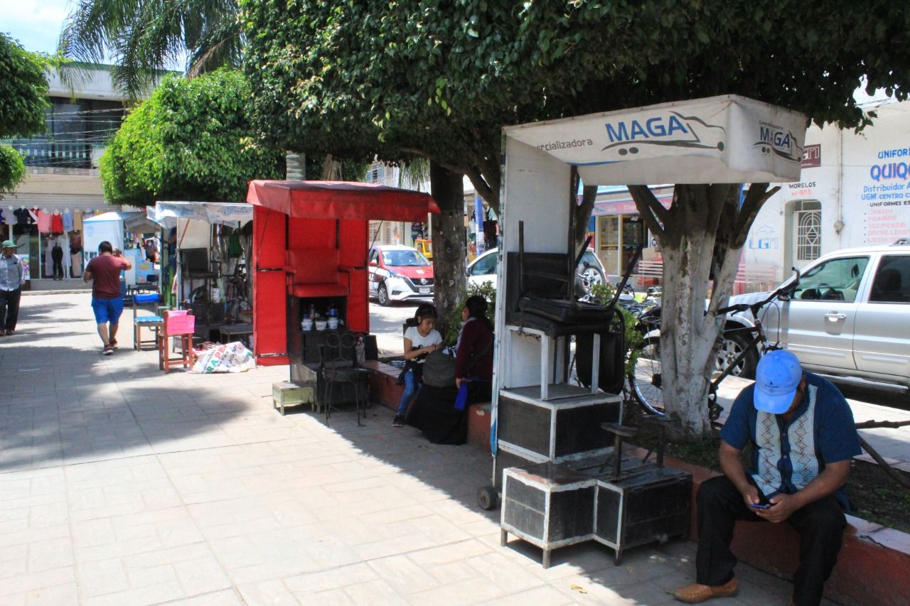 Escucha Alcalde demandas de ’boleros’ del Parque ’Miguel Hidalgo’