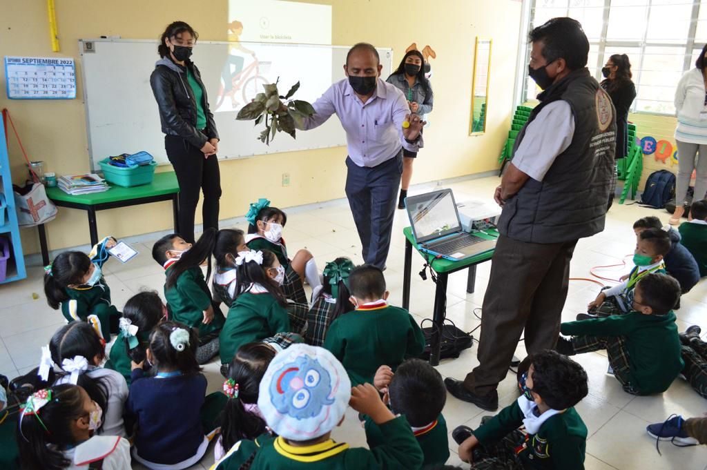 #El gobierno local de Chimalhuacán concientizan a alumnos: sobre la importancia del reciclado 