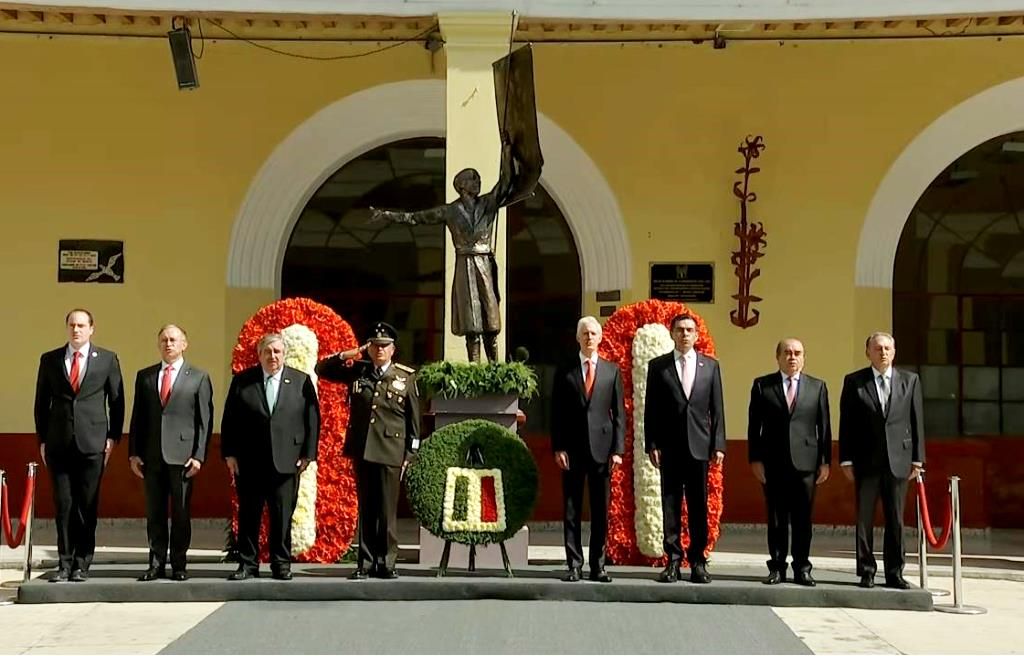 CCXII Aniversario del Inicio de la Independencia de México y Desfile Cívico-Militar, desde Toluca.