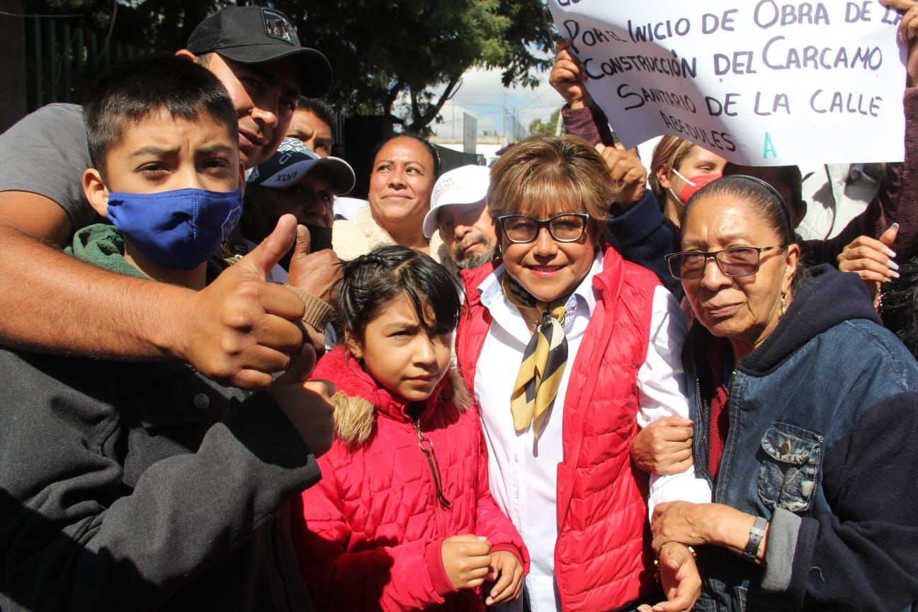 La alcaldesa Cristina González Cruz, continúa con aperturas de obra para beneficio de las familias de La Paz