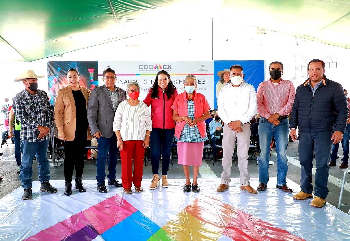 Alejandra Del Moral Vela, inaugura las Jornadas de Familias fuertes en Almoloya de Alquisiras y Coatepec Harinas