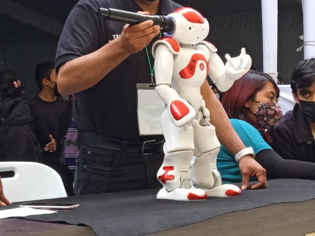 Realizan en Chimalhuacán certamen estatal de robótica regional  