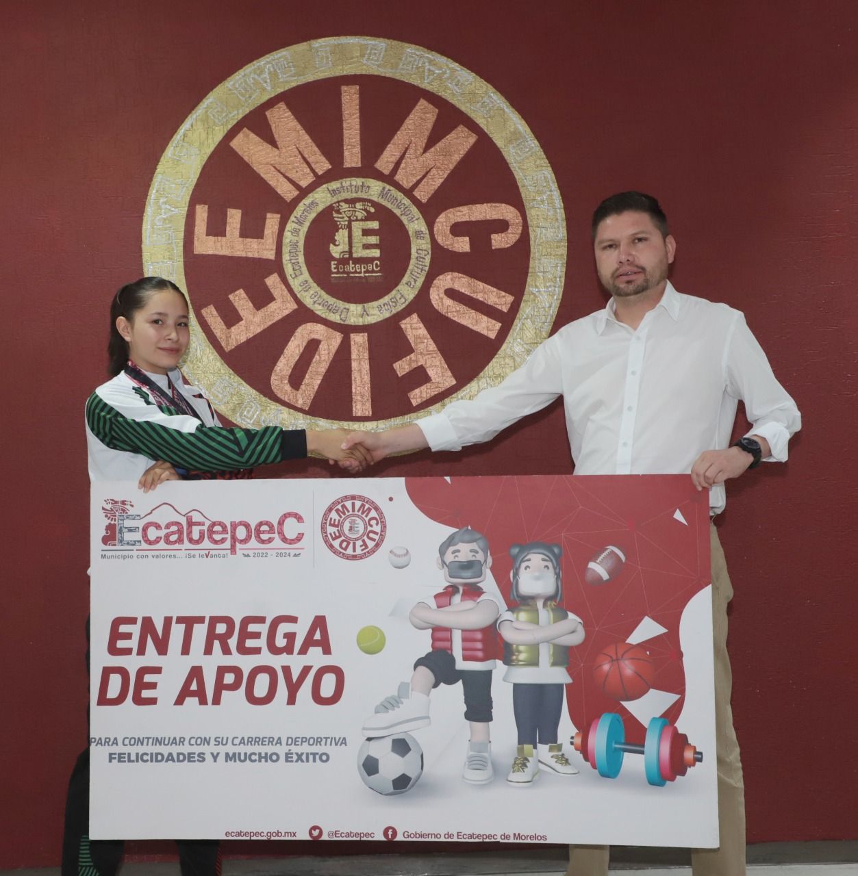 Ecatepec brinda apoyo económico a atleta de 16 años para representar a México en campeonato de Karate Do en Turquía