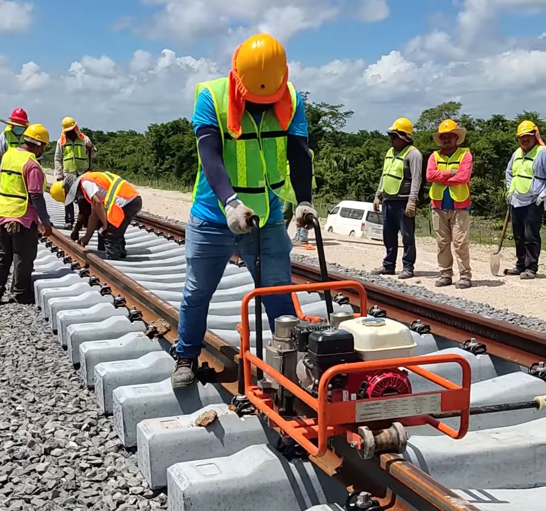 Gobierno propone destinar a Tren Maya más de 143 mil MDP en 2023, destaca nota del IBD