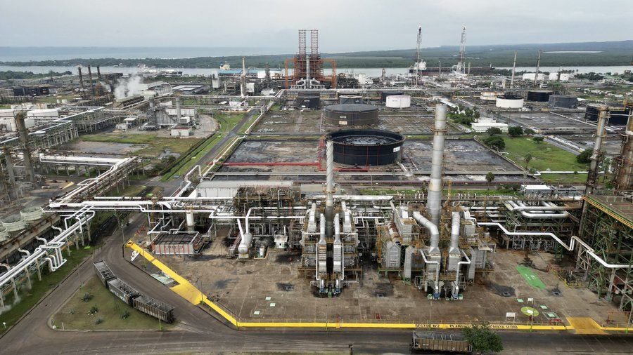 Reactivó AMLO la abandonada Refinería Madero y ahora procesa 105 mil barriles diarios 