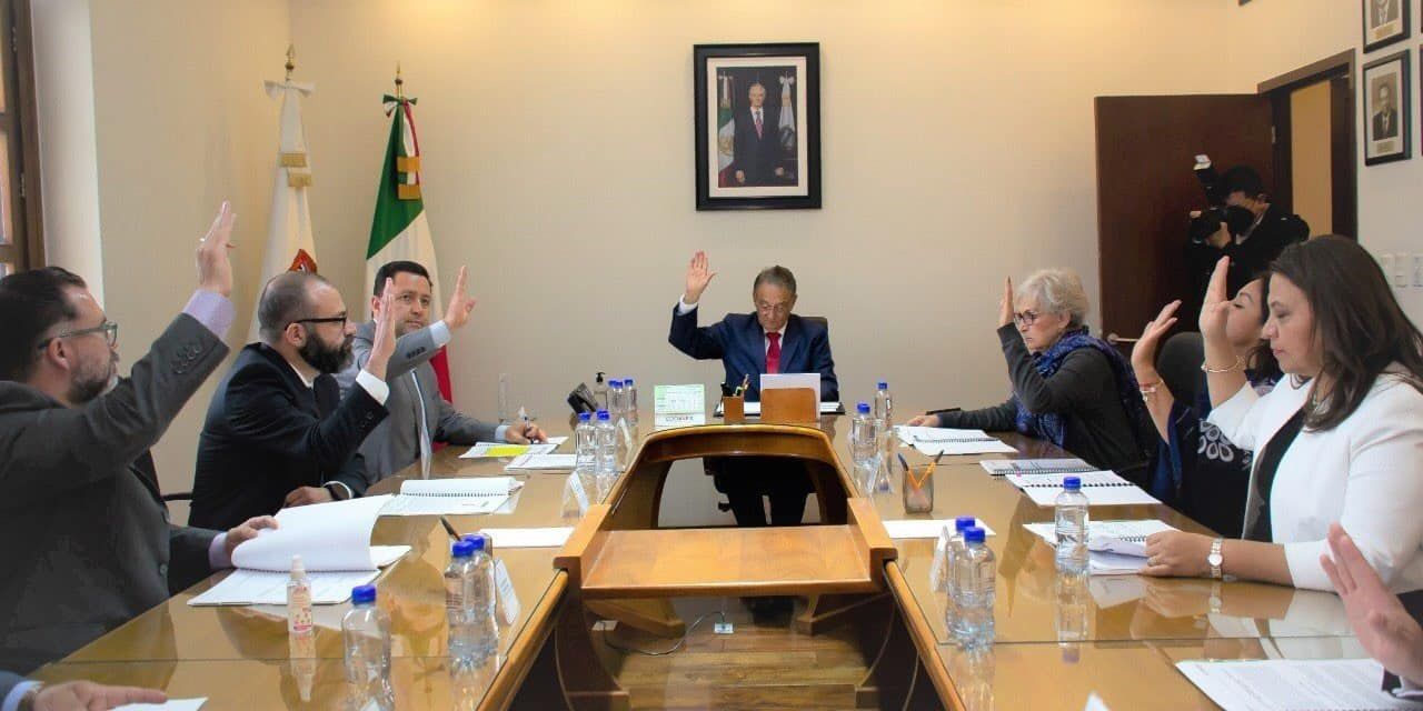 Instala GEM Jurado Calificador de
la Presea ’José María Luis Mora’.