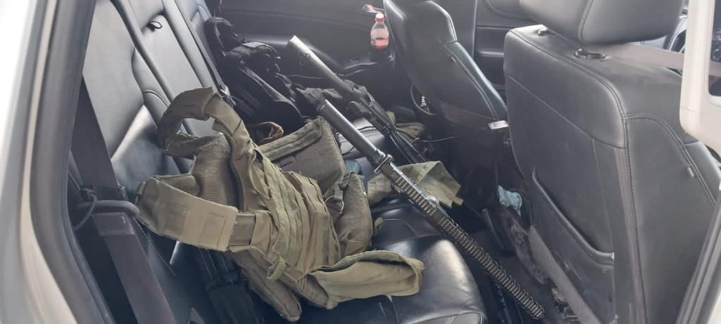 Ejército Mexicano asegura vehículos, armamento, cargadores y municiones en Miguel Alemán, Tamaulipas