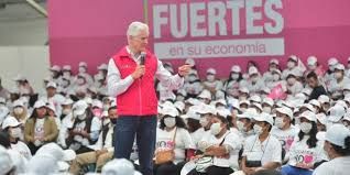 Entrega el Gobernador Alfredo Del Mazo Maza, tarjetas del Salario Rosa a más de 3 mil 500 mujeres en Texcoco