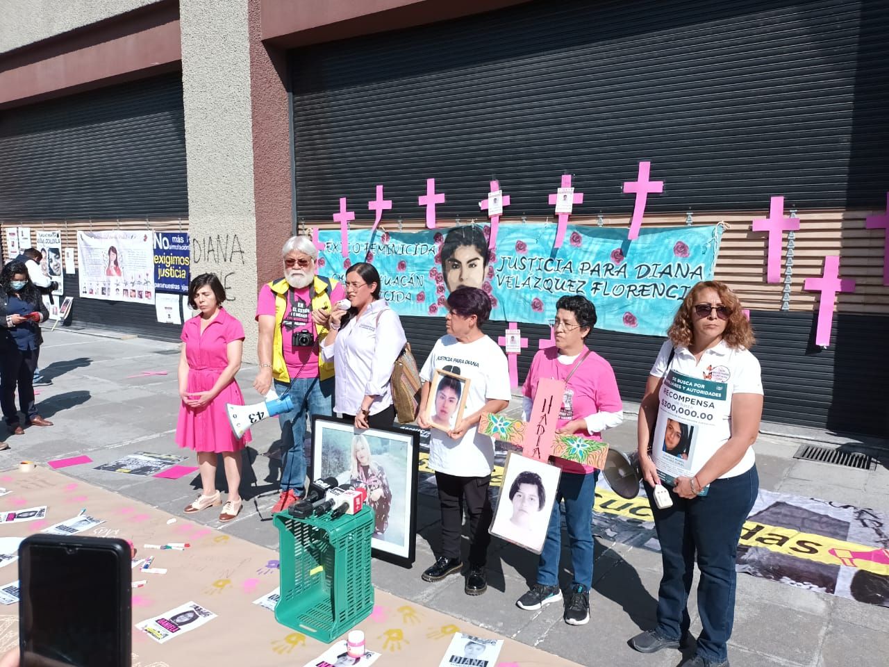 FGJEM cierra las puertas a familias de víctimas de feminicidio y desaparición: Karina Labastida