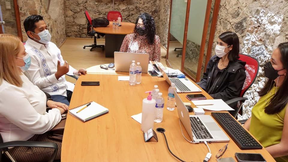 Ofrece Asistencia Privada Becas Para
Formación de Jóvenes Emprendedores.