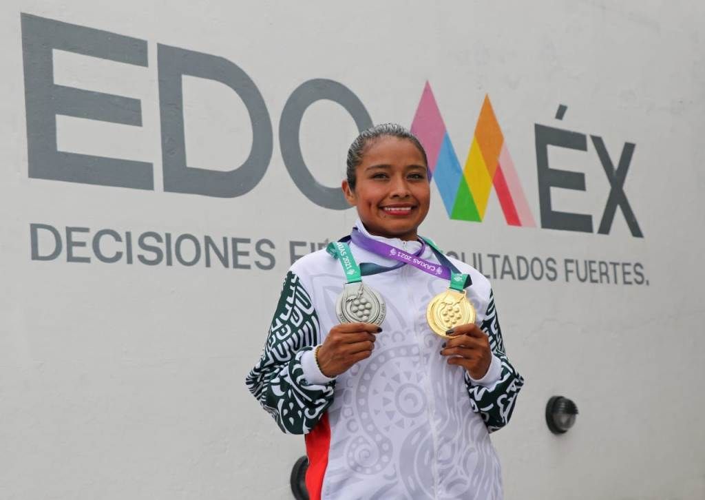 Lourdes Ponce cierra el año con broche de oro al recibir el Premio Estatal del Deporte