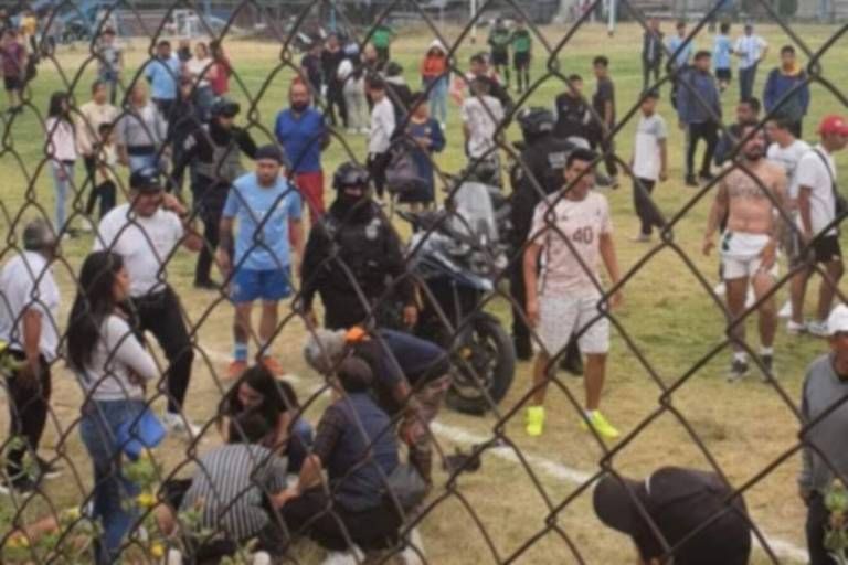 Atacan a balazos a integrantes de equipo de soccer, en Coacalco; hay un muerto