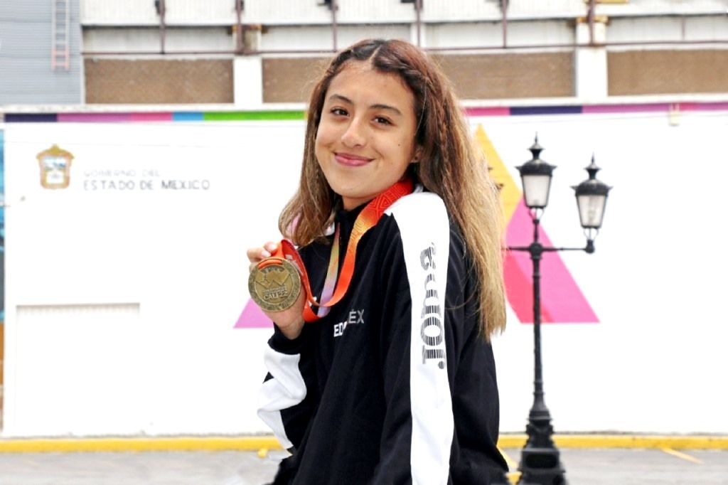 Karla Ximena recibe el Premio Estatal del Deporte 2022