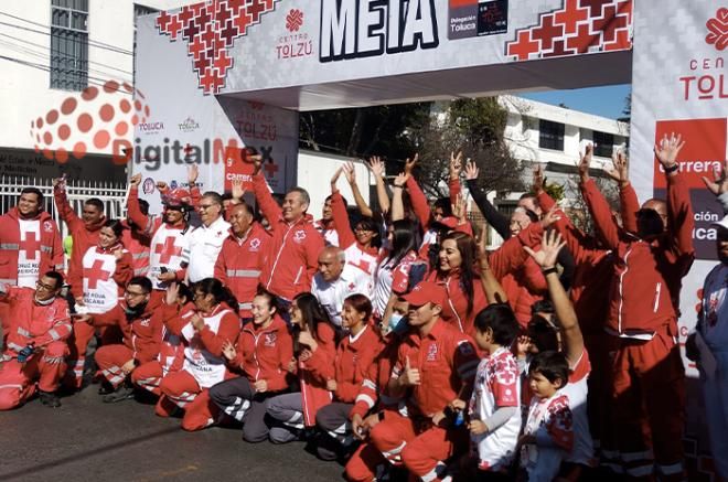 Participan más de 600 corredores en la 9ª carrera de la Cruz Roja Toluca