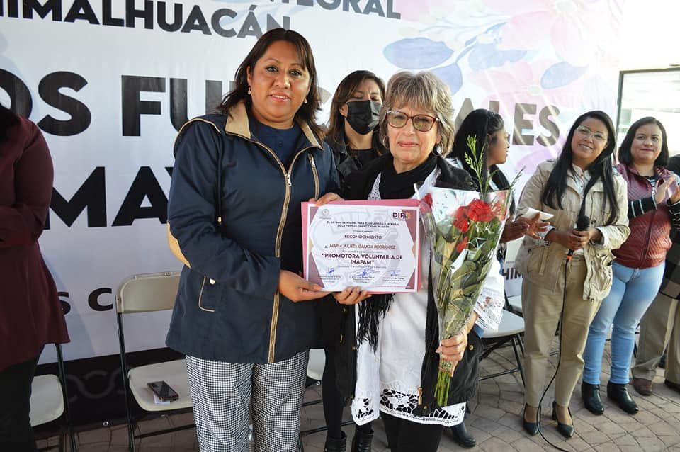 En el municipio de Chimalhuacán Entregan Testamentos 