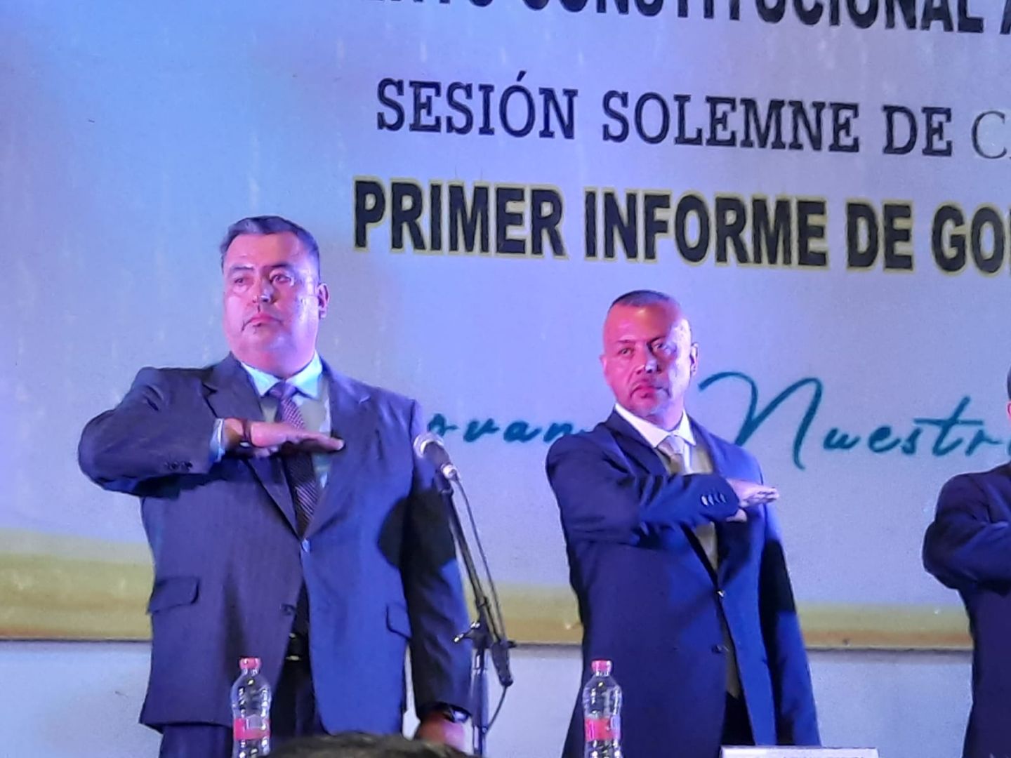 Con Trabajo y Esfuerzo Seguiremos  
Renovando Atlautla: Raúl Navarro Rivera   
