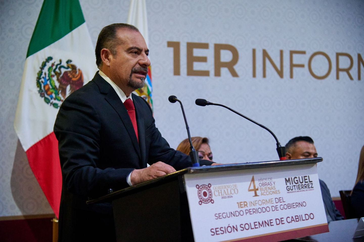 Miguel Gutiérrez presenta su Primer Informe de Gobierno en Sesión solemne de Cabildo
