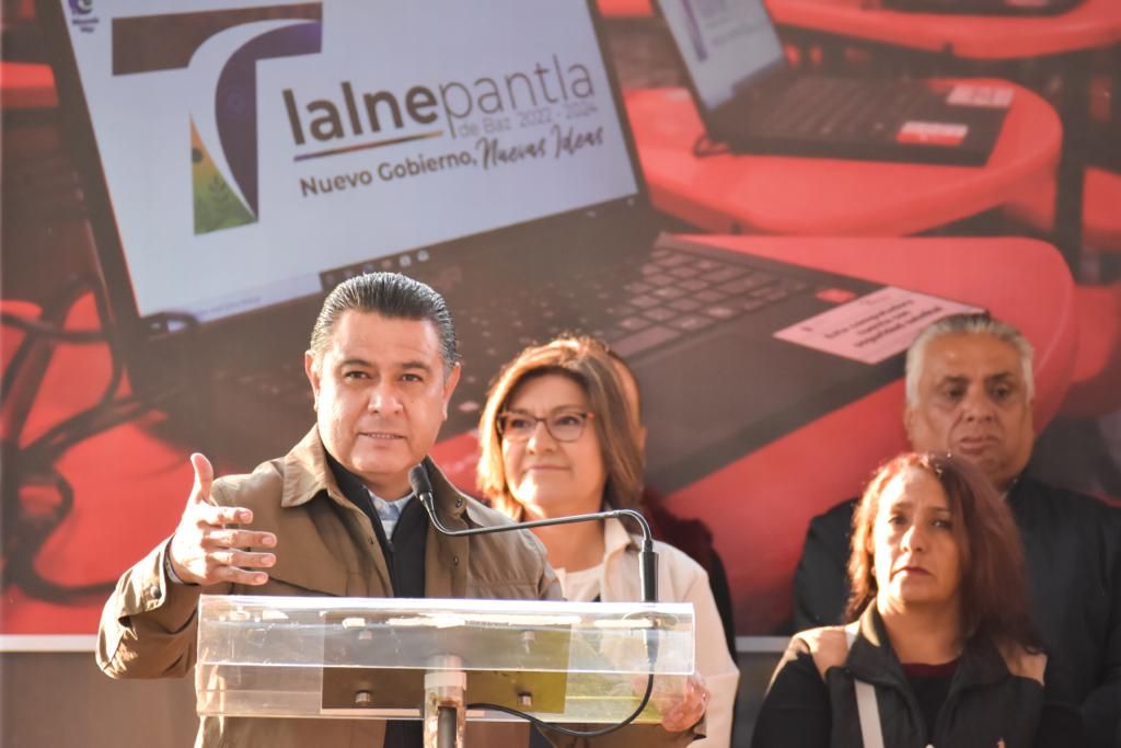 Tony Rodríguez inicia 2023 con entrega de obras para el mejoramiento de la infraestructura educativa y vial 