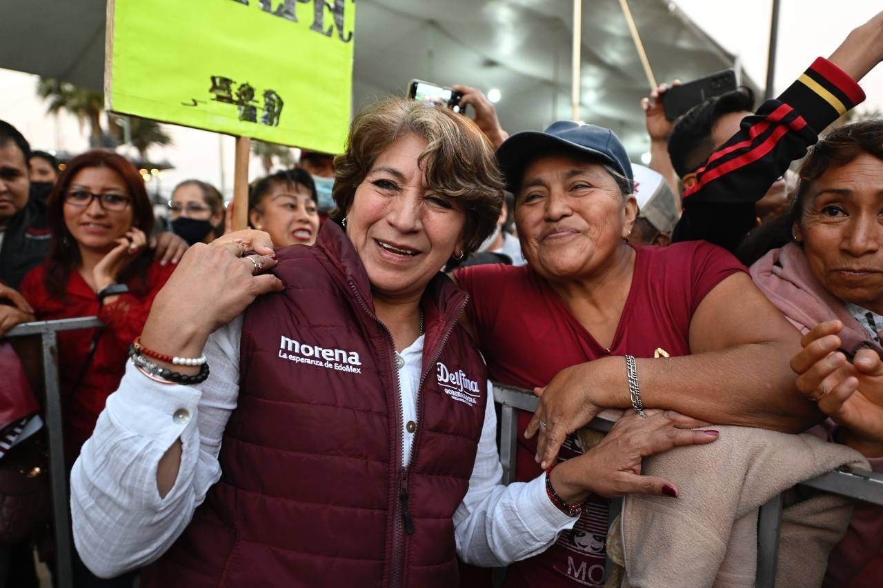 Delfina Gómez se encuentra con 15 mil morenistas en Tultepec