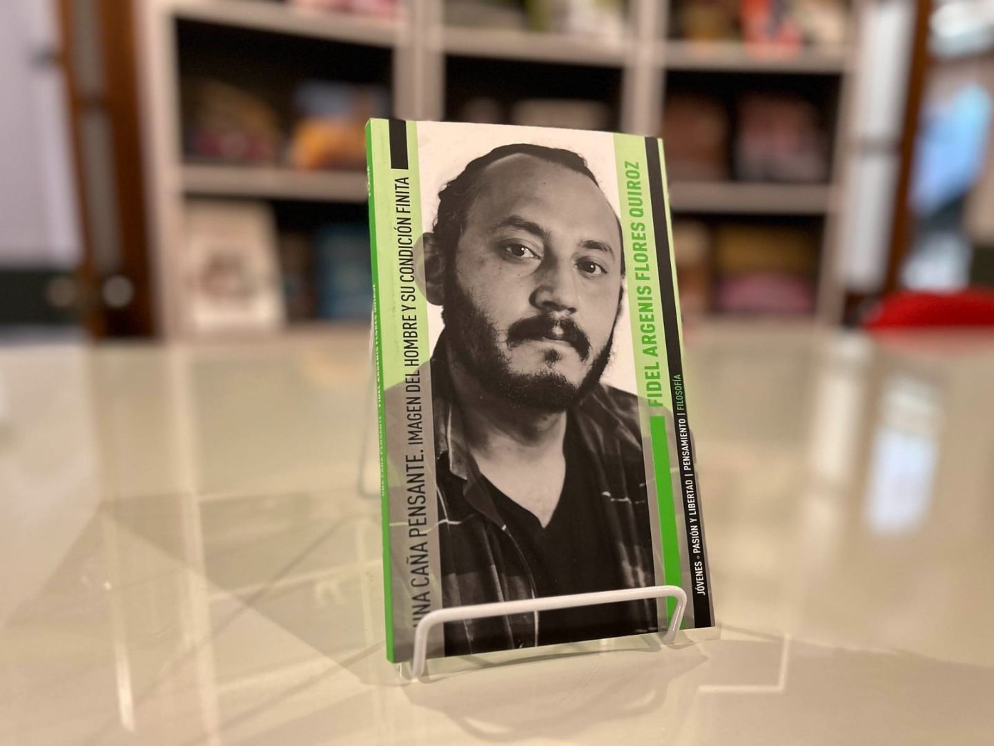 Promueven Historia y Filosofía a Través
de Libros Editados por el FOEM
